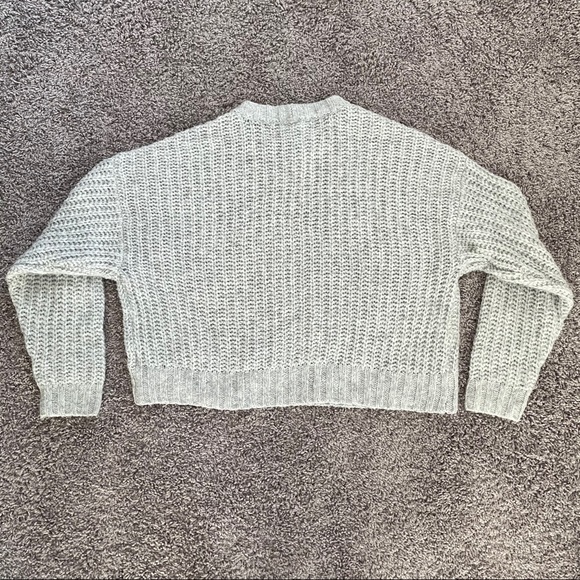 American Eagle Grey Sweater - Picture 4 of 7